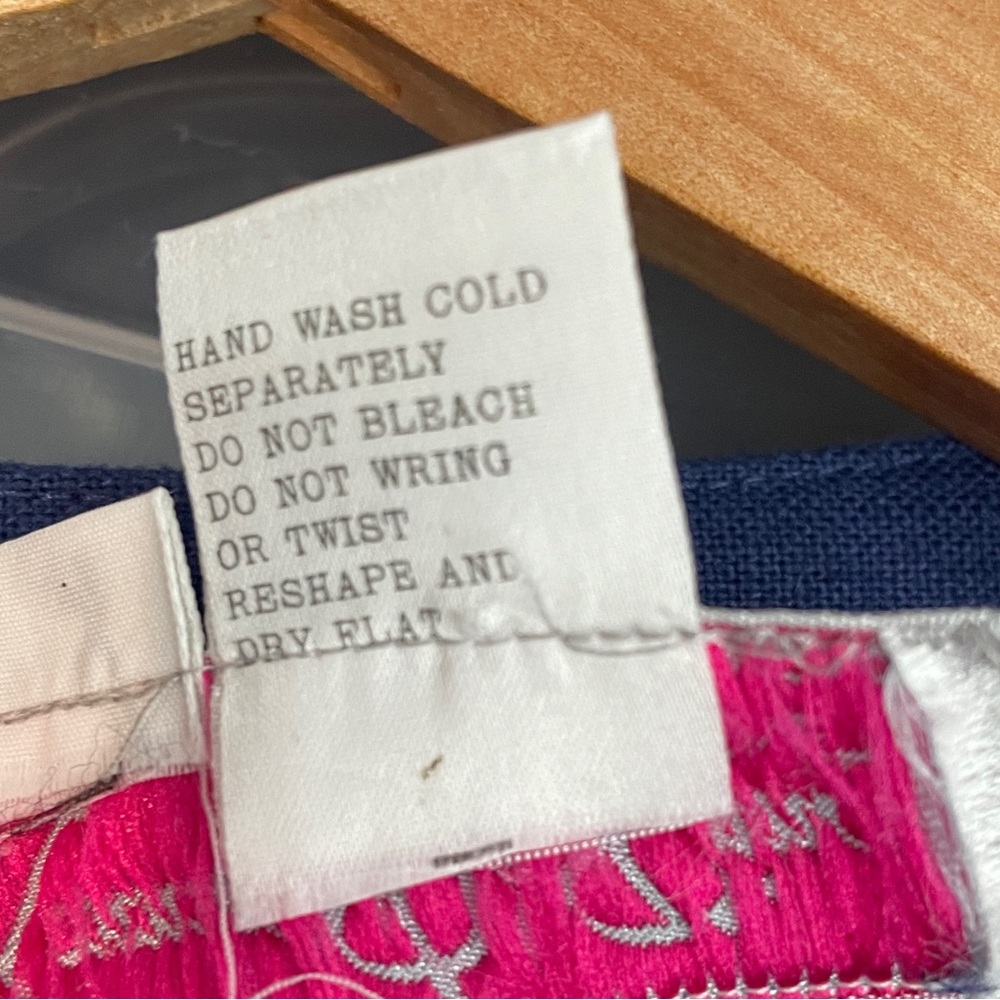 LINEN Button Down Top - Picture 14 of 16